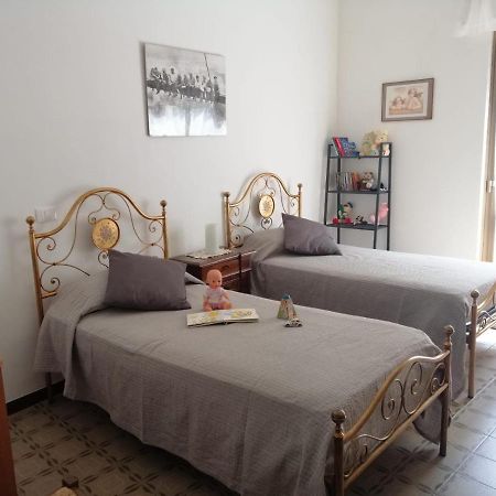 La Casa Di Gb Apartment Pieve di Teco Екстериор снимка
