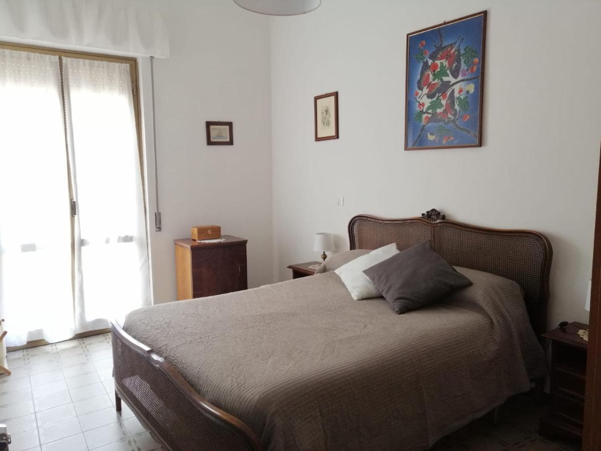 La Casa Di Gb Apartment Pieve di Teco Екстериор снимка