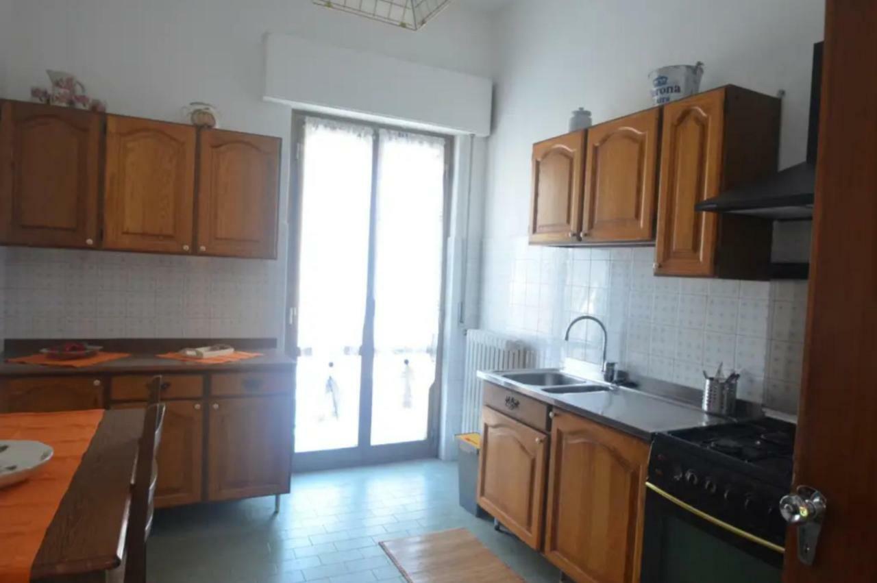 La Casa Di Gb Apartment Pieve di Teco Екстериор снимка